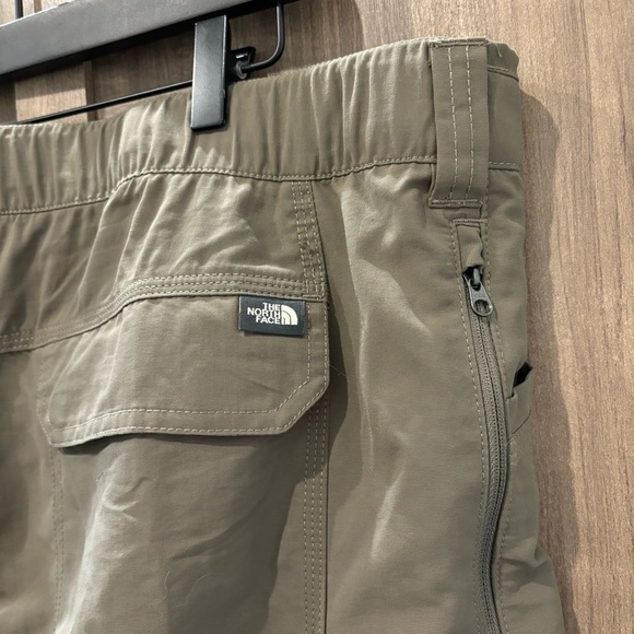 The North Face XL Cargo Pants Convertible Zip Off Nylon Green - Picture 10 of 14